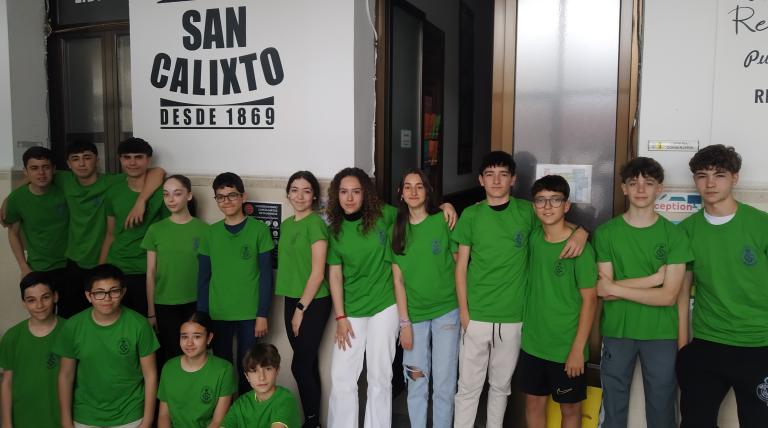 Alumnos del Colegio San Calixto de Plasencia, ganadores de la final extremeña de Entreredes