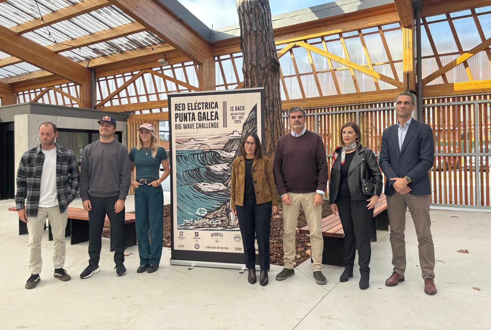 Presentación del 'Red Eléctrica Punta Galea Big Wave Challenge', el campeonato internacional de surf de ola grande más importante del continente