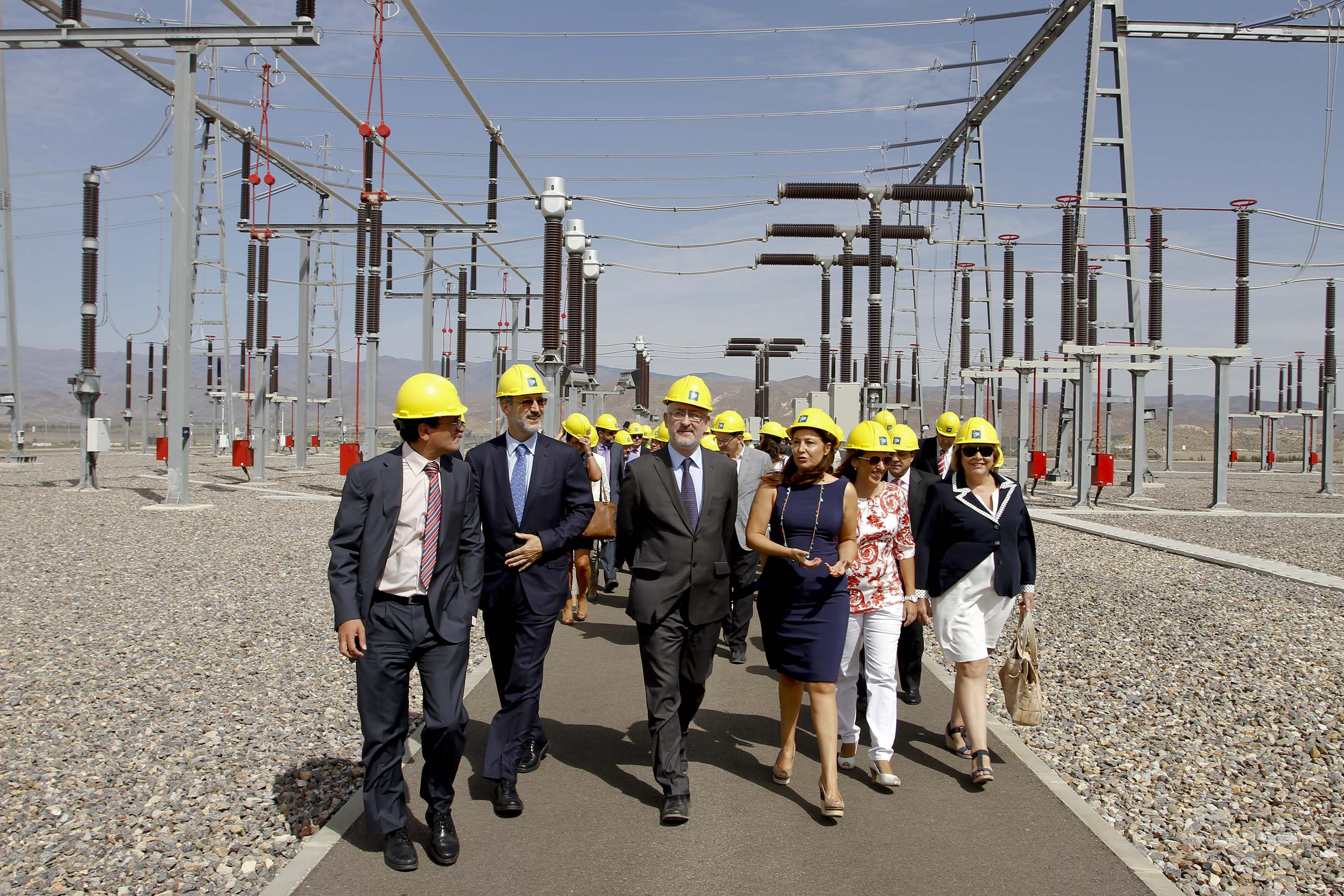 Visita a la subestación de Tabernas con motivo de la inauguración de la línea eléctrica Tabernas-Benahadux