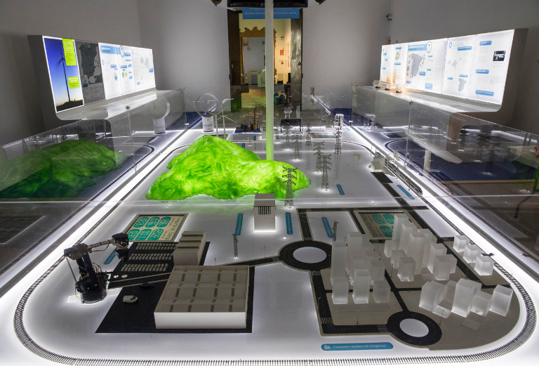 Scale layout of the electricity system Visitors take a journey that embraces not only the physical principles of electricity, how the electricity system works and much more, but also puts in perspective the role of citizens.