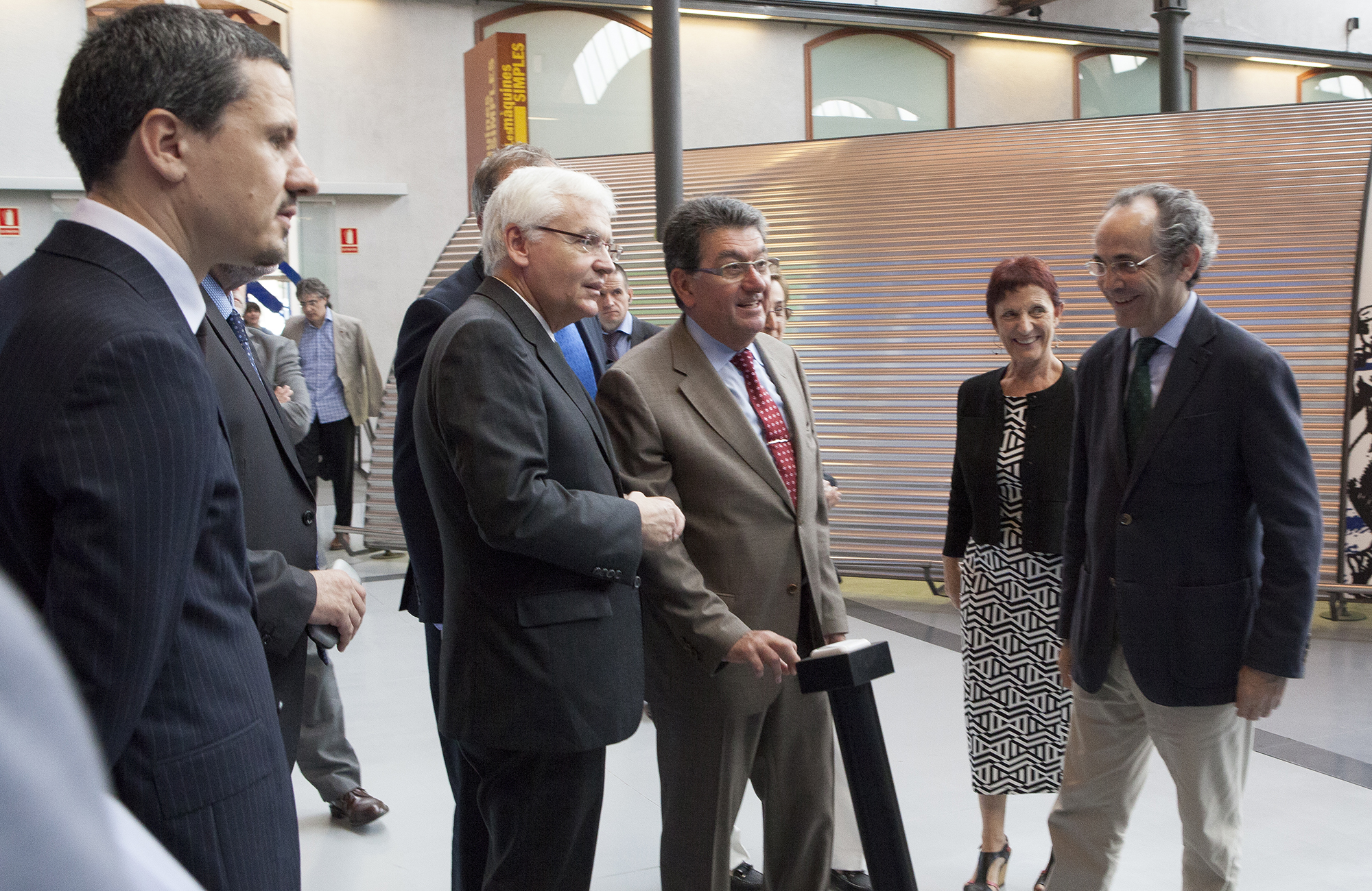 Opening of ExpoREE in Terrasa Authorities at the opening.