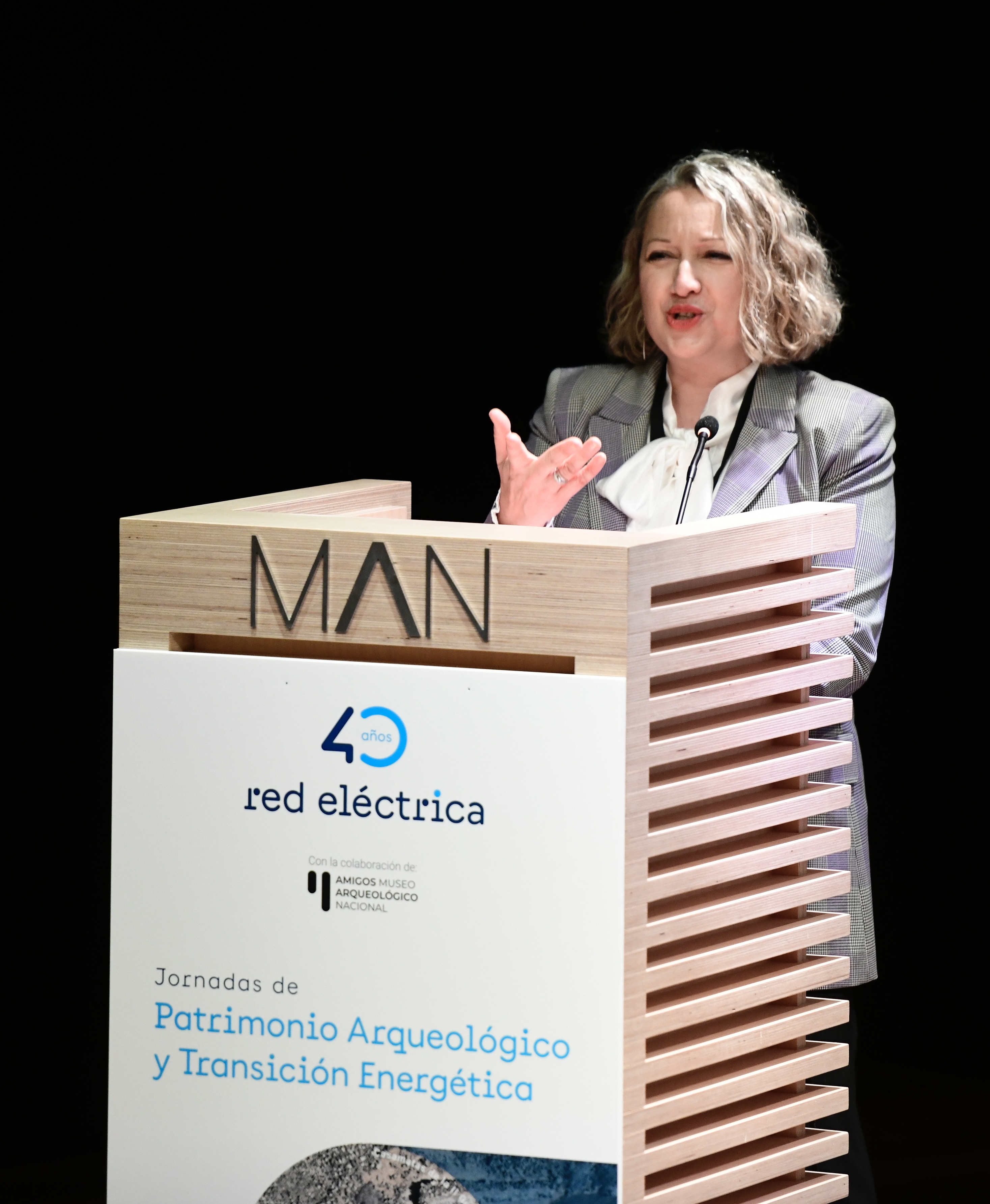 La directora del MAN, Isabel Izquierdo, durante la inauguración de las Jornadas de Patrimonio Cultural y Transición Ecológica.