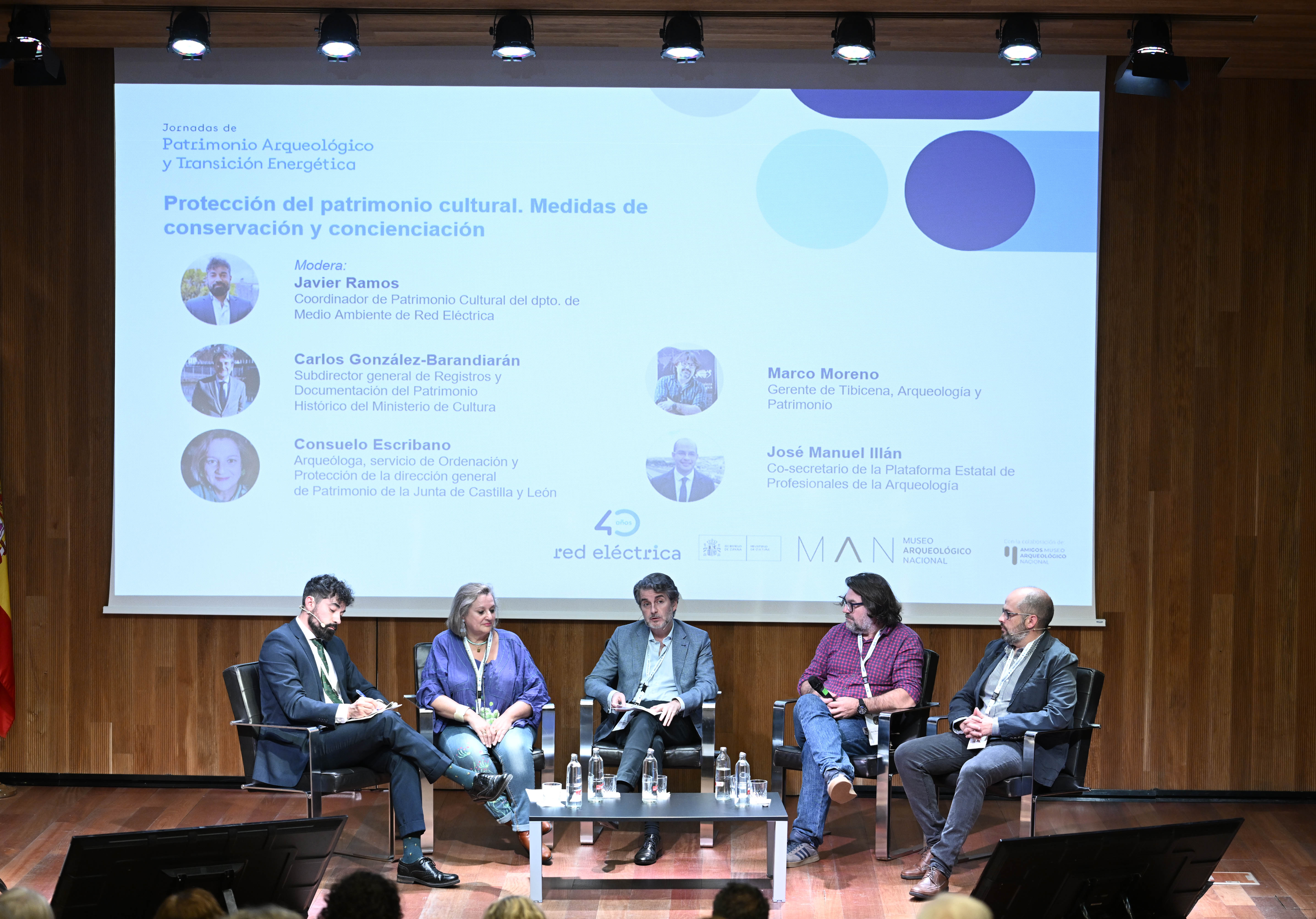 Mesa redonda Protección del patrimonio cultural. Medidas de conservación y concienciación.