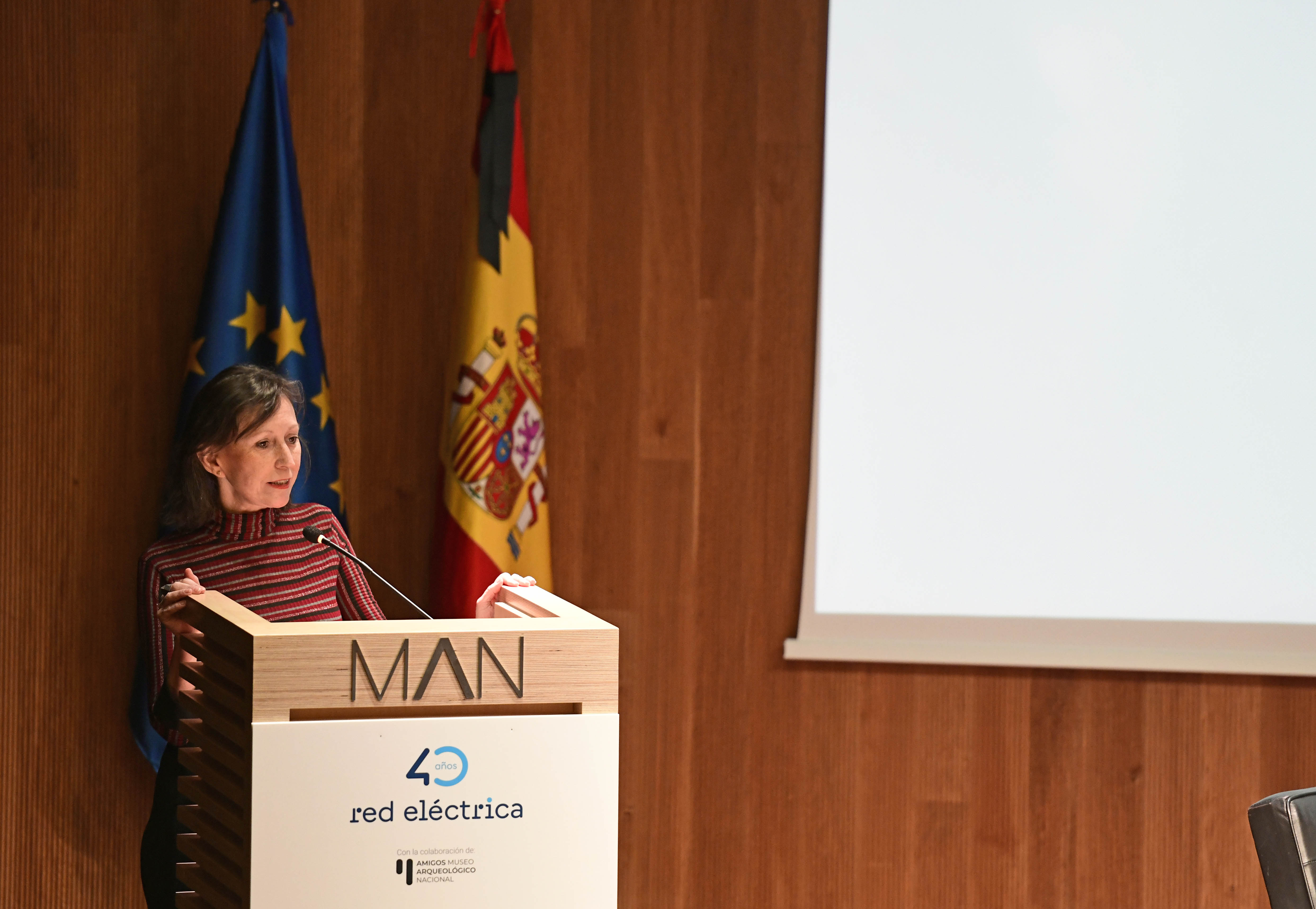 La directora general de Patrimonio Cultural y Bellas Artes del Ministerio de Cultura, Ángeles Albert, en la sesión inaugural.