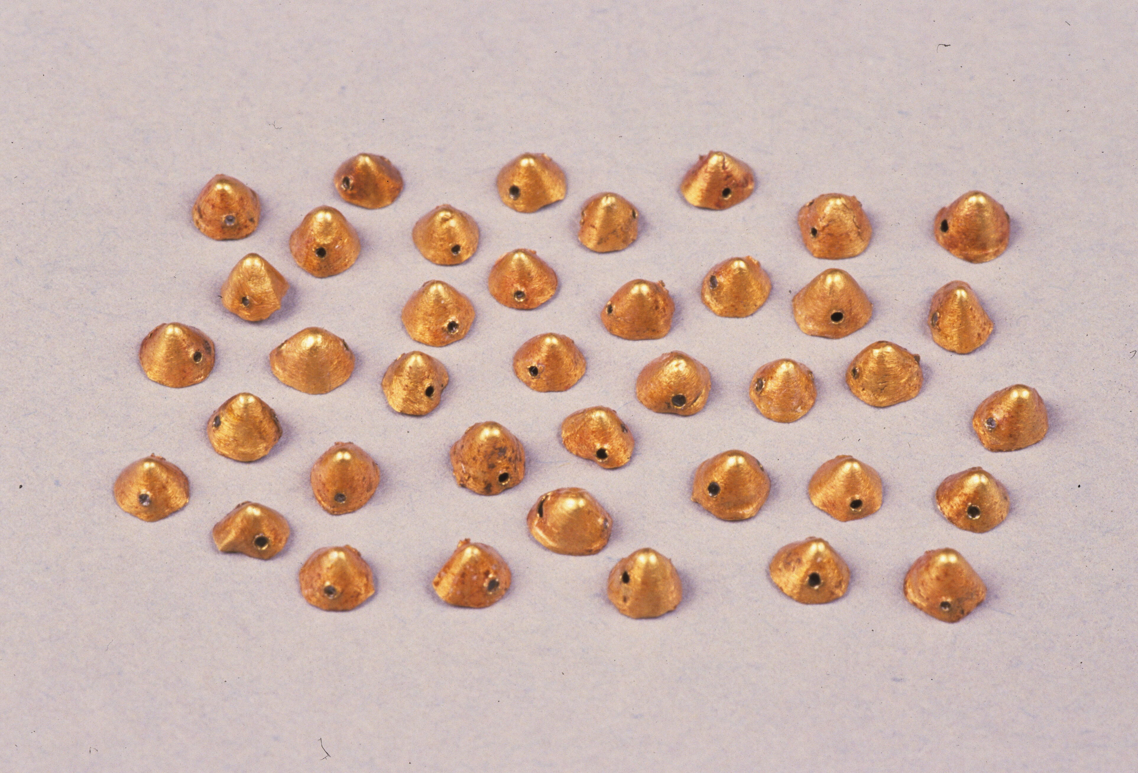 Conos de oro de San Antón