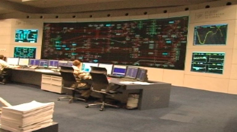 Video REE y REN recuperan el sistema eléctrico tras un simulacro de apagón Ir al video