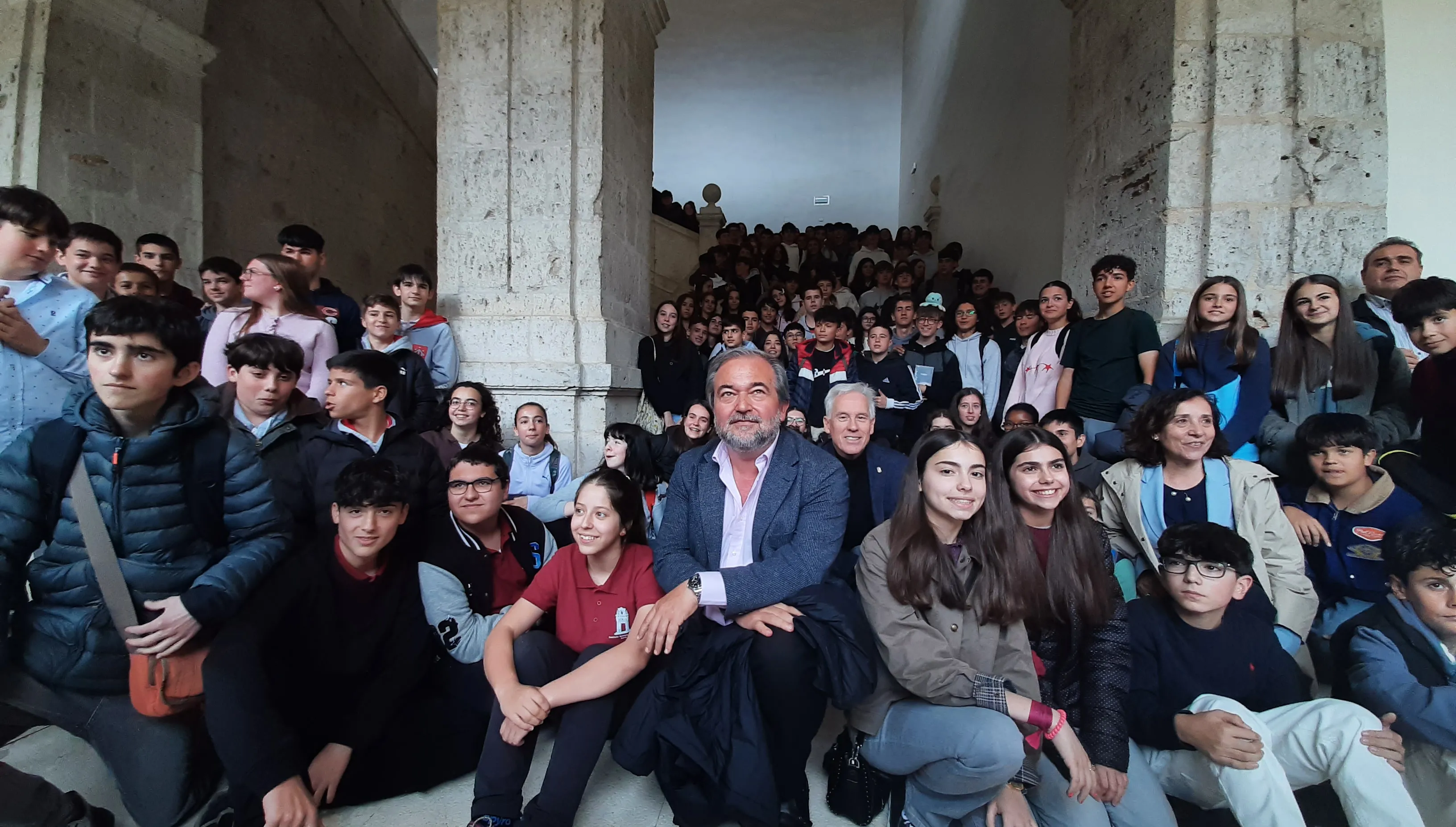 Más de 12.000 alumnos de ESO de 59 centros de Castilla y León han participado en la fase autonómica de este certamen, en el que se compite por ganar a Entreredes, un juego creado por Red Eléctrica para explicar la red de transporte de energía eléctrica a los más jóvenes.