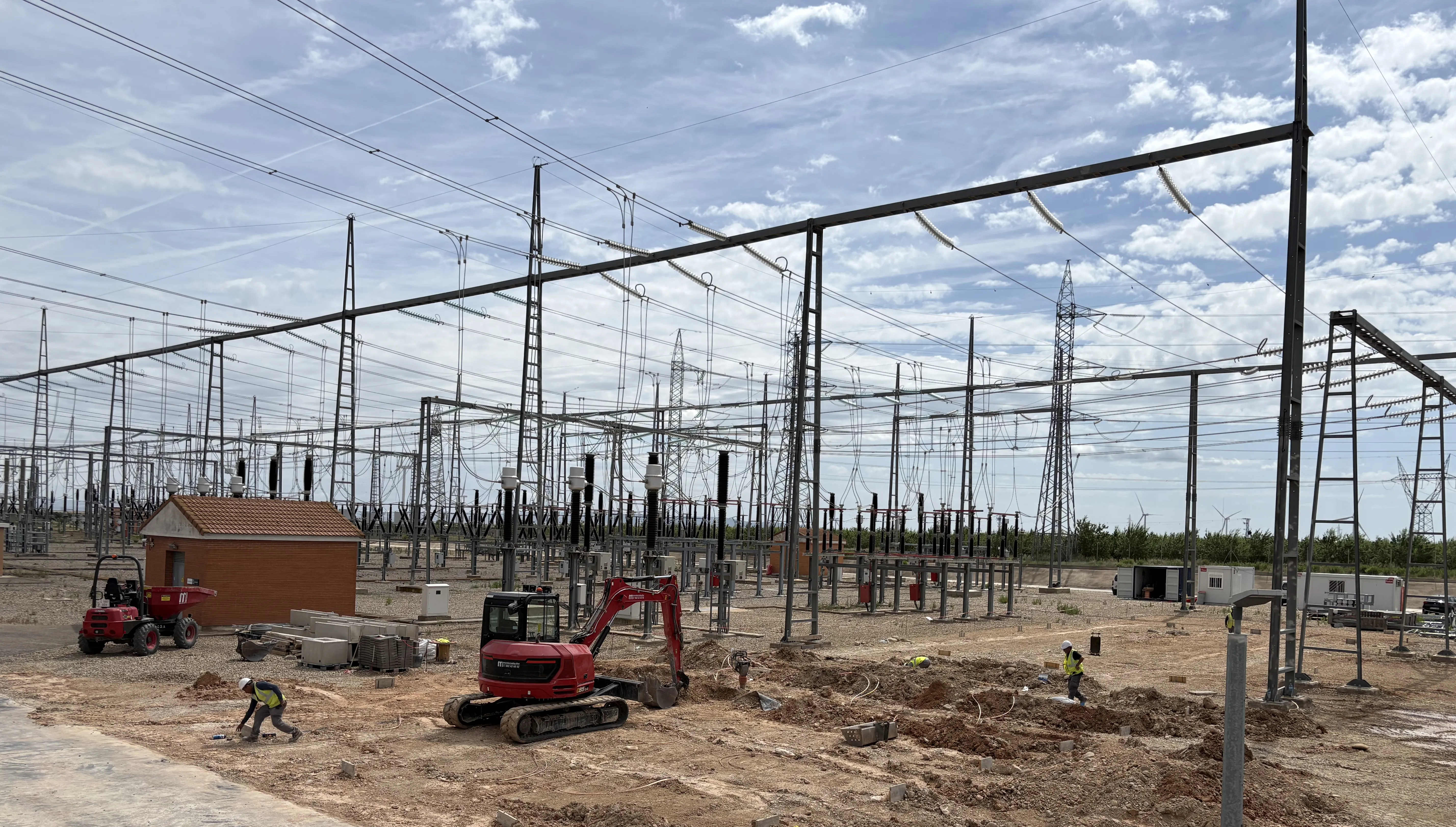 Red Eléctrica amplía la subestación de Magallón para impulsar el tejido industrial y reforzar la red de transporte en la provincia de Zaragoza