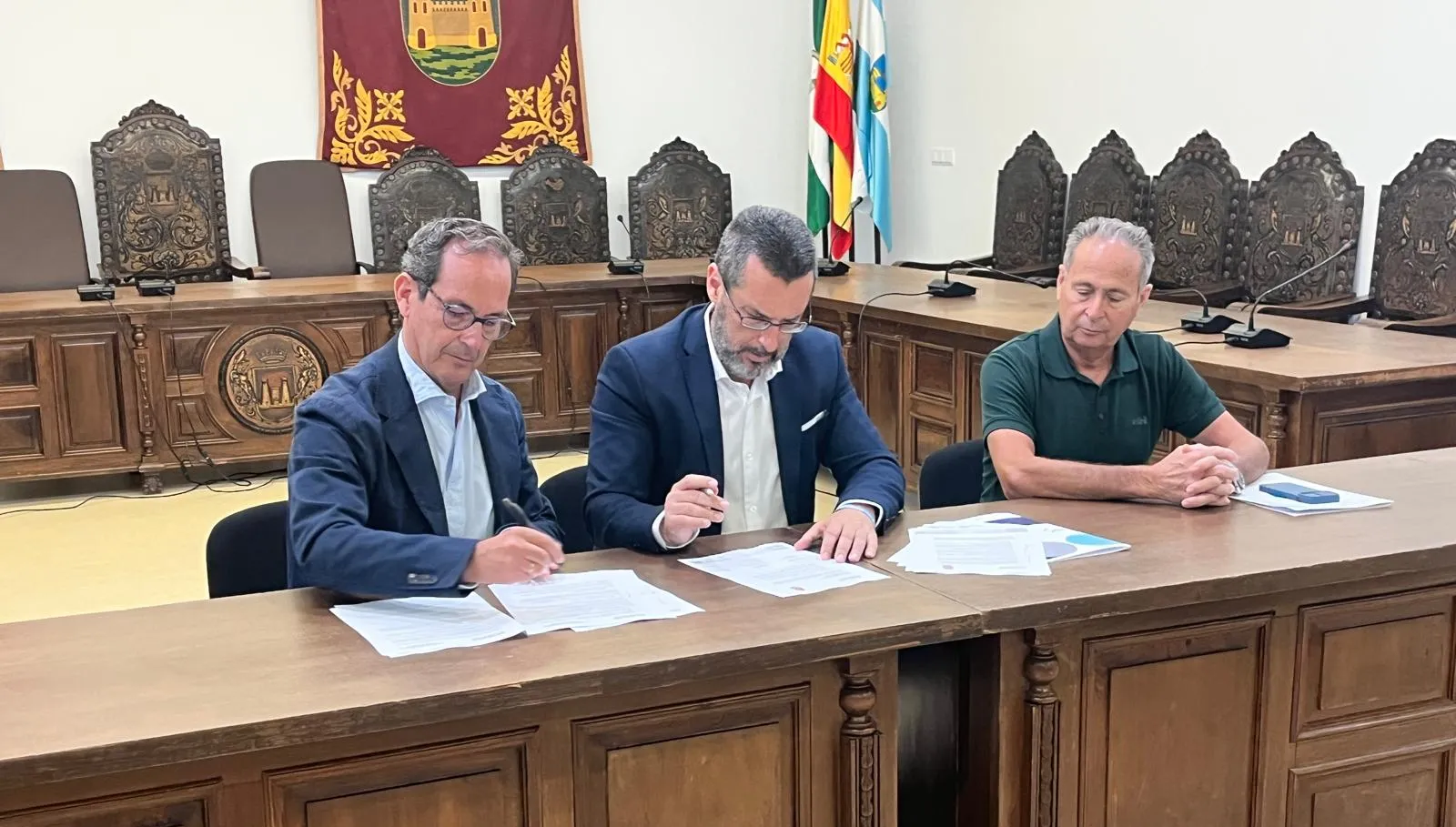 Red Eléctrica impulsa la renovación del Parque Princesa Sofía y el nuevo asfaltado de la Avenida Circular en La Línea de la Concepción