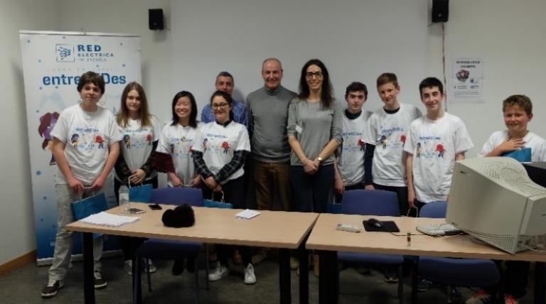 El delegado regional Ebro entregó los premios a los ganadores de la competición entreREDes celebrada en la Universidad de Zaragoza.