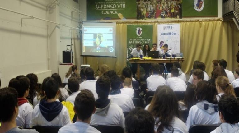 Un grupo de escolares de Cuenca compite en la fase clasificatoria para participar en la final de la Olimpiada entreREDes de Castilla-La Mancha. (Marzo 2017)