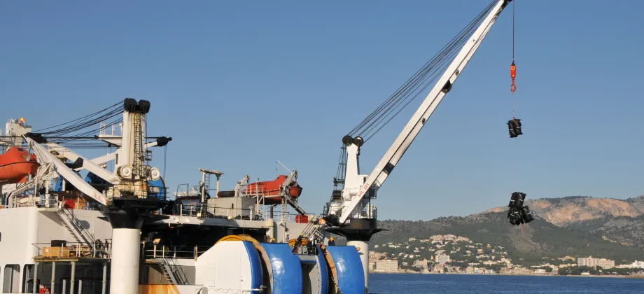 Un momento de las maniobras.