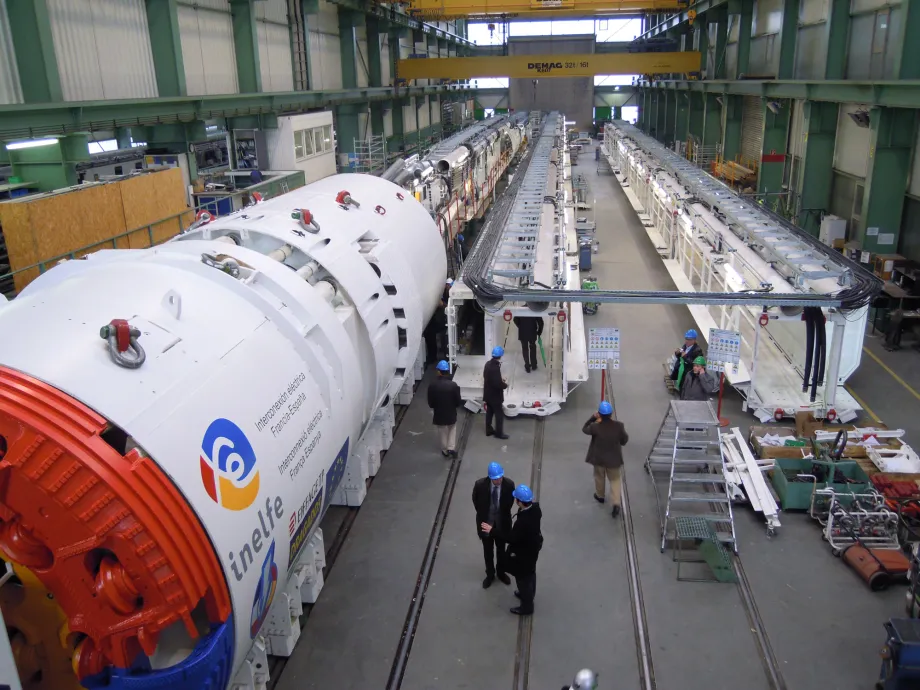 La tuneladora Alberes, que excavará el túnel de la interconexión eléctrica con Francia desde España