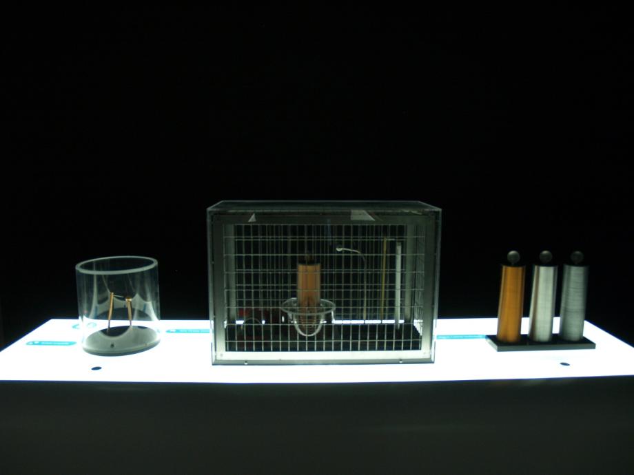 Otros experimentos eléctricos.