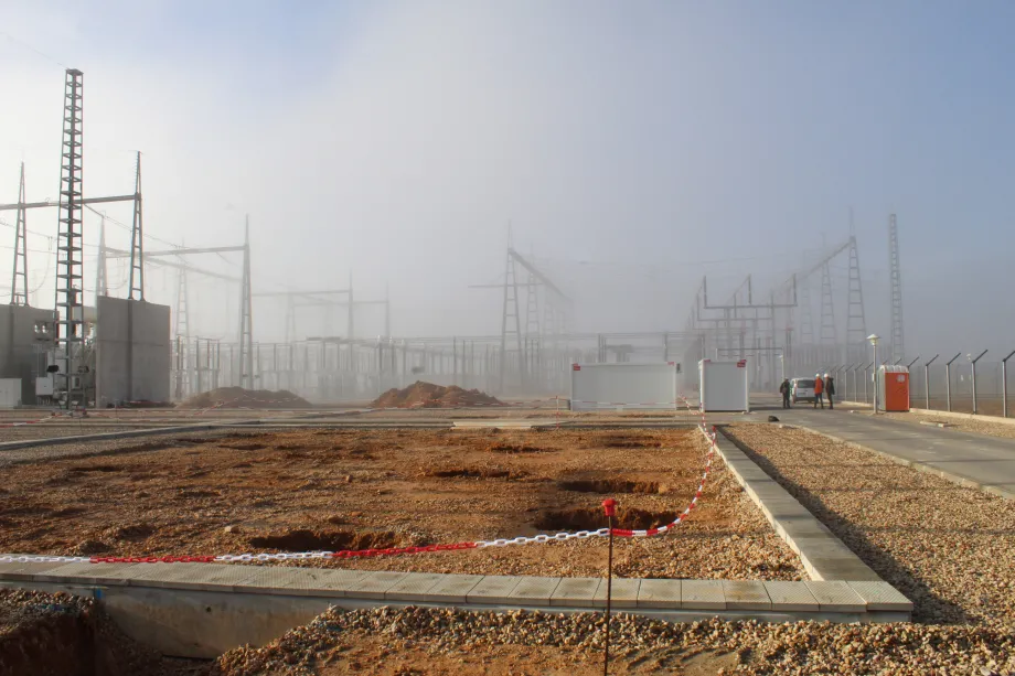 Obras de la ampliación de la subestación Mezquita, en Mezquita de Jarque (Teruel).