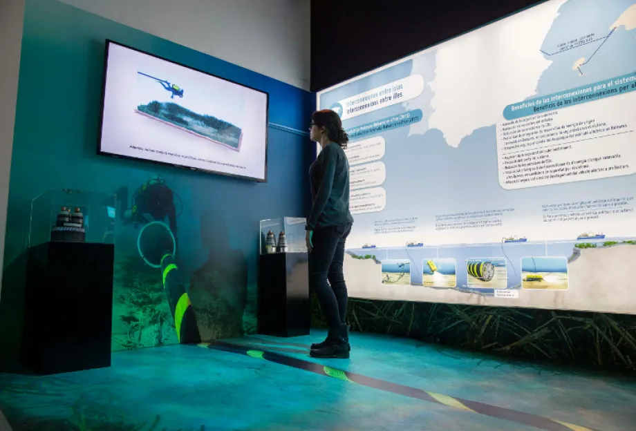 ExpoREE muestra cómo se manifiesta, produce y transporta la electricidad.