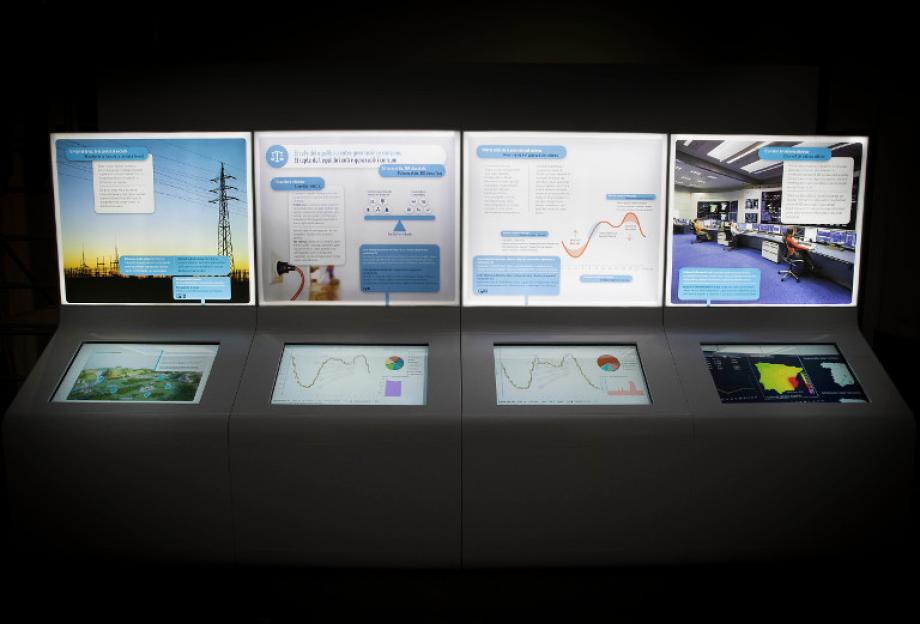 La exposición pretende mejorar la comprensión sobre la necesidad de desarrollar la red de transporte y los enlaces de interconexión.