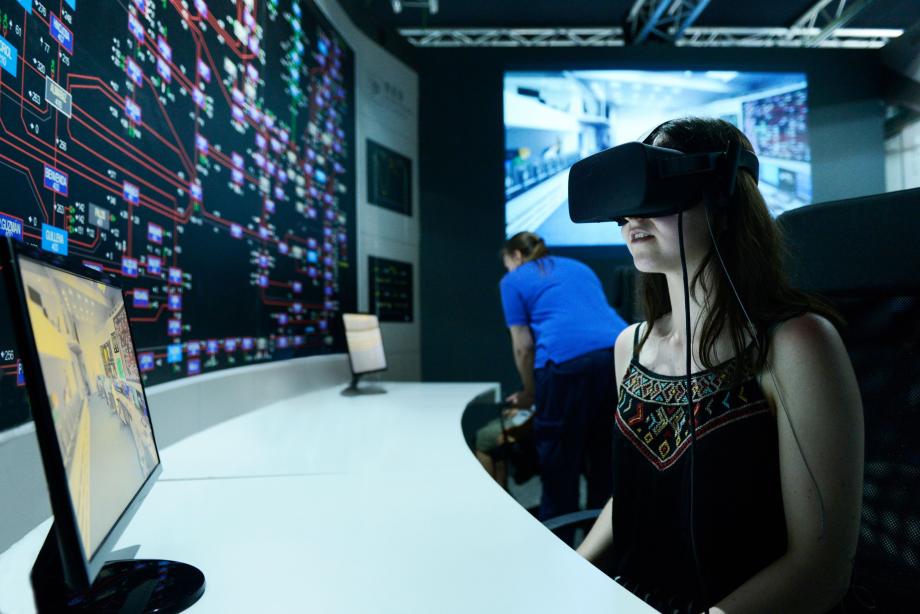 Electrical Control Centre (Cecoel) A visitor taking the virtual tour of the Cecoel (Electrical Control Centre).
