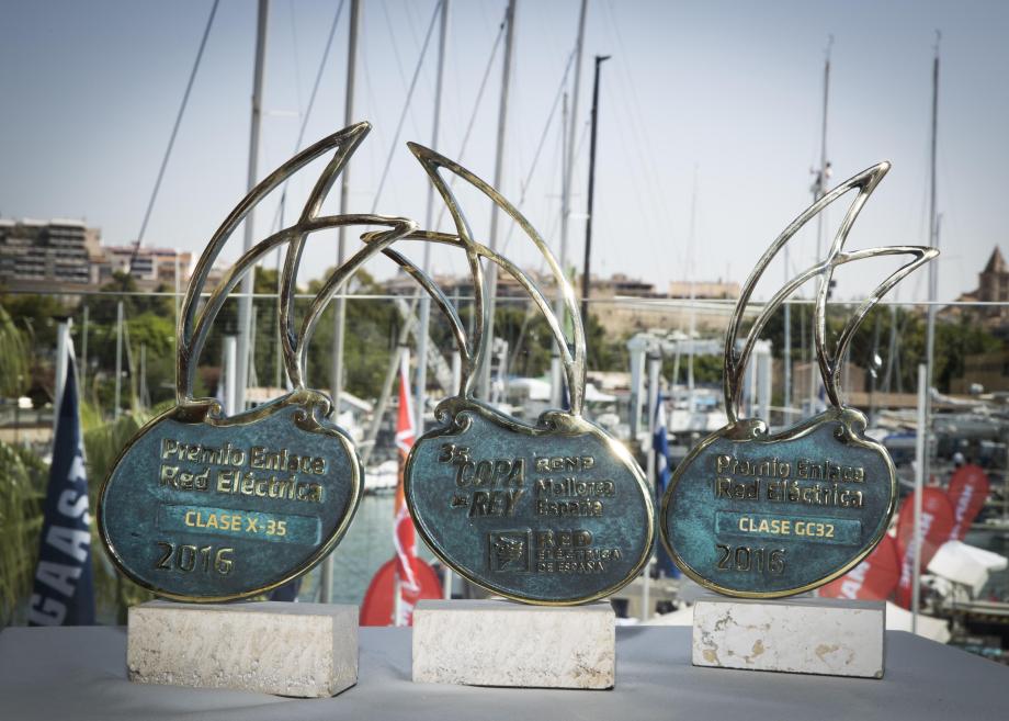 Red Eléctrica patrocina los premios “Enlace” por tercera edición consecutiva, en referencia a los proyectos de interconexión eléctrica submarina entre islas que desarrolla la empresa en Baleares.