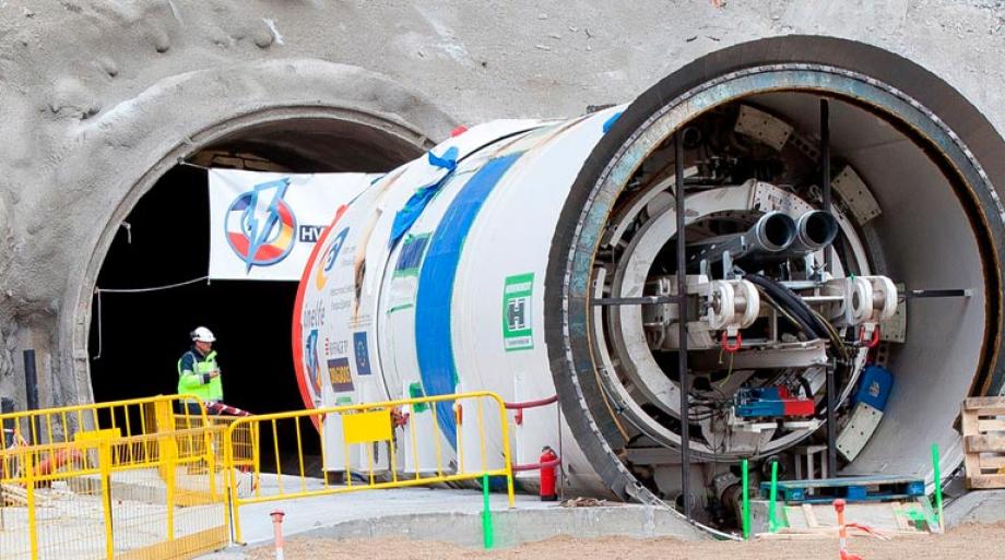 La tuneladora Canigó ha iniciado los trabajos de perforación por el lado francés del túnel. 