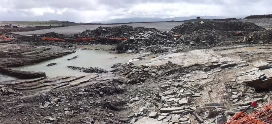 Panorámica lateral del yacimiento.