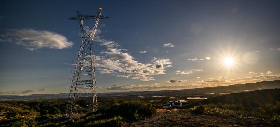 Línea de Red Eléctrica recuperada tras la DANA